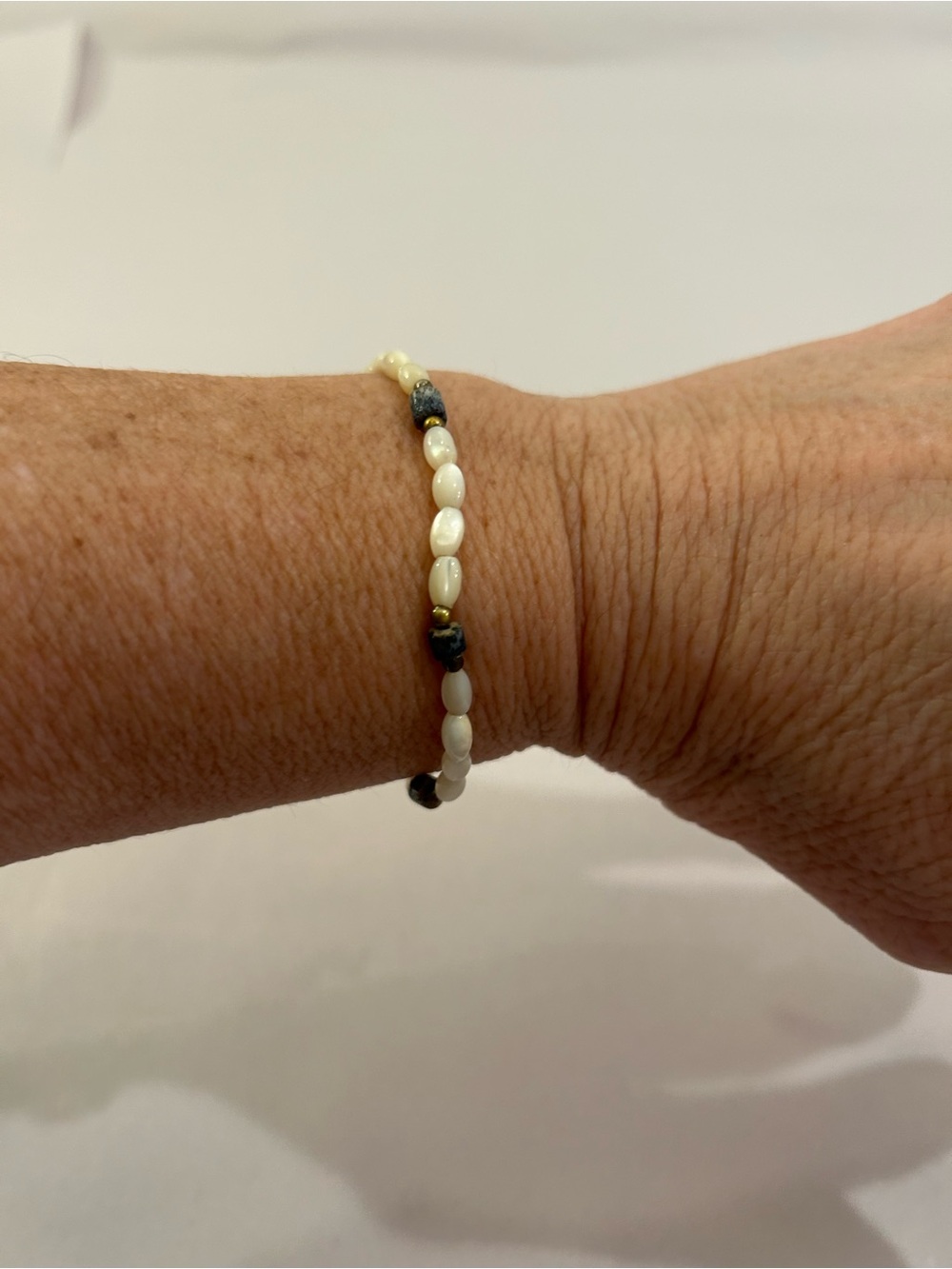 Vintage rice pearl, and lapis beaded bracelet